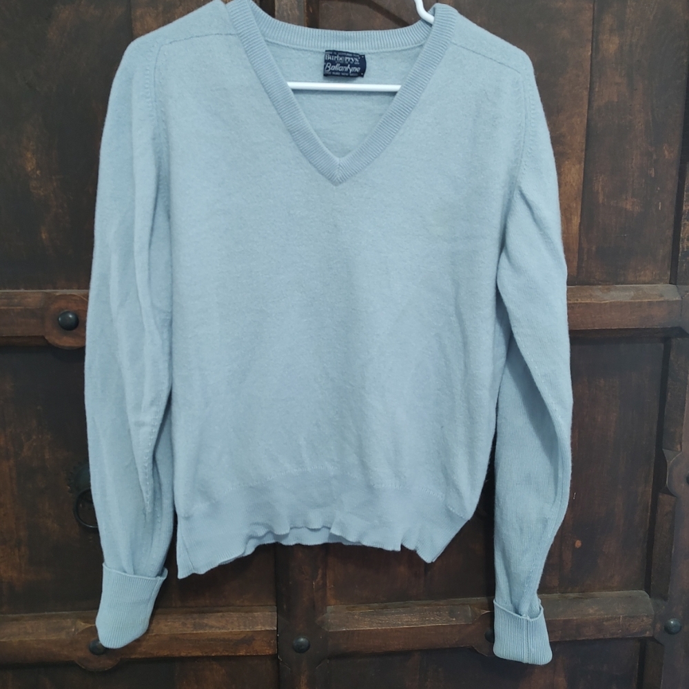 Men's Vintage BURBERRYS 100% Pure Wool Size Small Blue V Neck